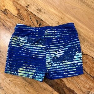 Women's Avia Blue and Yellow Patterned Shorts Size Medium (T1)
